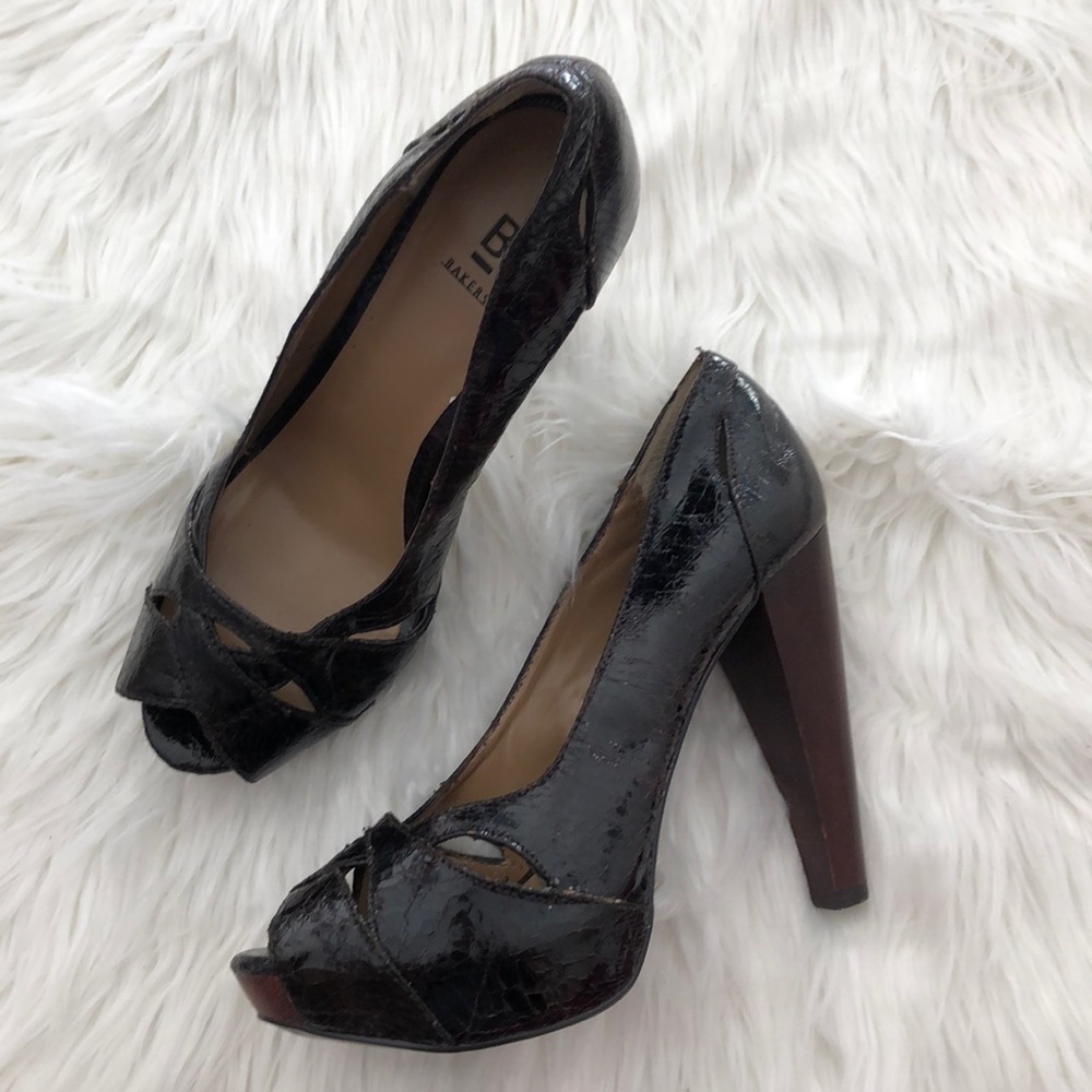 Brown BAKERS peep toe heels